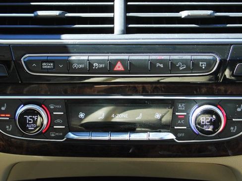 Used 2017 Audi Q7 3.0T Premium Plus image 31