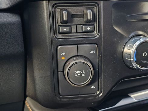 Used 2024 Ford F350 Platinum AWD/4WD image 31