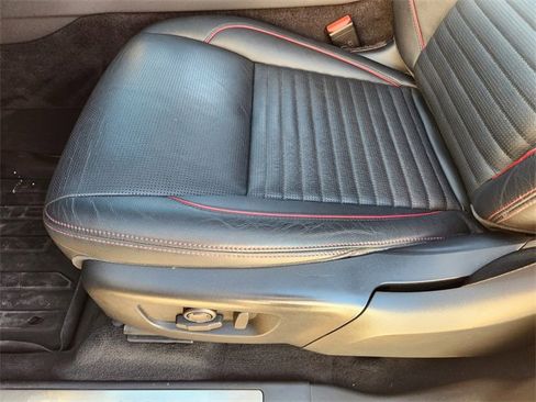 Used 2020 Land Rover Discovery Sport SE R-Dynamic image 22