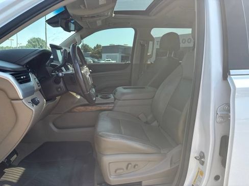 Used 2019 GMC Yukon XL SLT w/ Open Road Package RWD image 7