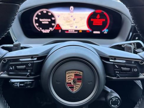 Used 2024 Porsche Panamera RWD image 35