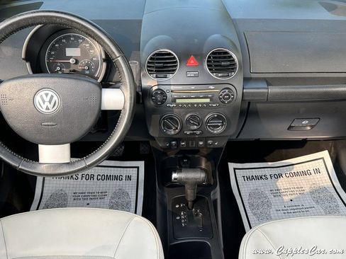 Used 2007 Volkswagen Beetle Triple White Edition FWD image 23
