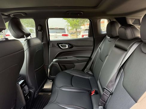 New 2026 Jeep Compass Trailhawk w/ Sun, Sound & Navigation Group AWD/4WD image 17