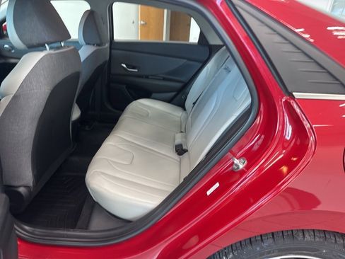 Used 2021 Hyundai Elantra Limited w/ Cargo Package image 13