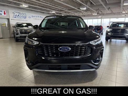Used 2023 Ford Escape Active w/ Tech Pack #2 image 3