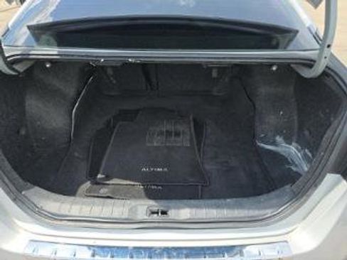 Used 2022 Nissan Altima 2.5 SR FWD image 12