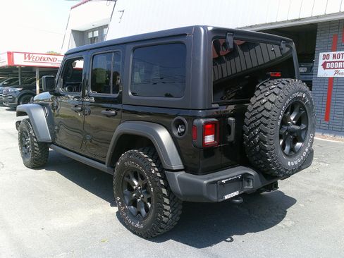 Used 2021 Jeep Wrangler Unlimited Sport image 3