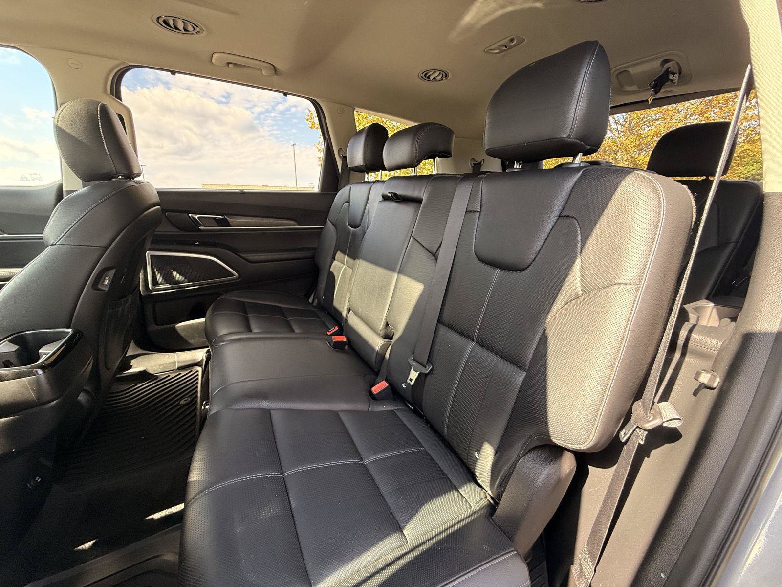 Used 2020 Kia Telluride EX AWD/4WD image 17