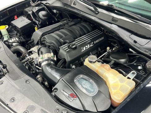 Used 2016 Dodge Charger SRT w/ Technology Group image 28