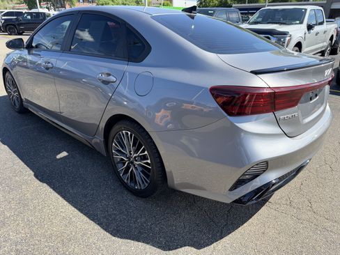 Used 2024 Kia Forte GT-Line w/ GT-Line Premium Package FWD image 3
