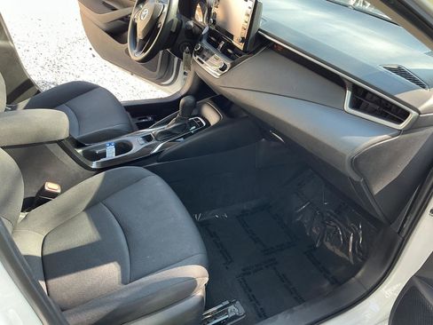 Used 2022 Toyota Corolla LE FWD image 21
