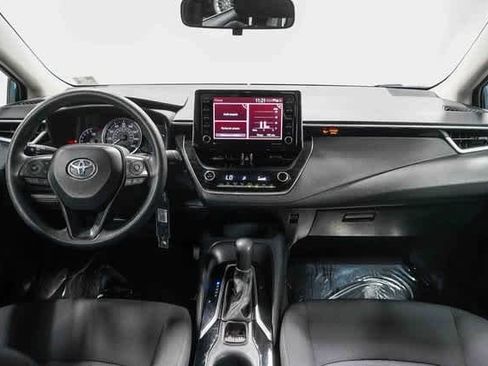 Certified 2021 Toyota Corolla LE image 13