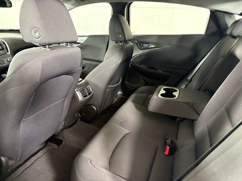 Used 2023 Chevrolet Malibu LT image 40