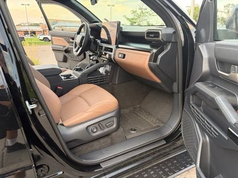 Used 2026 Toyota 4Runner Limited AWD/4WD image 22