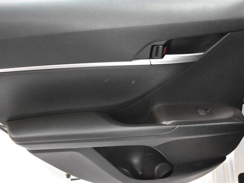 Used 2023 Toyota Camry SE FWD image 13