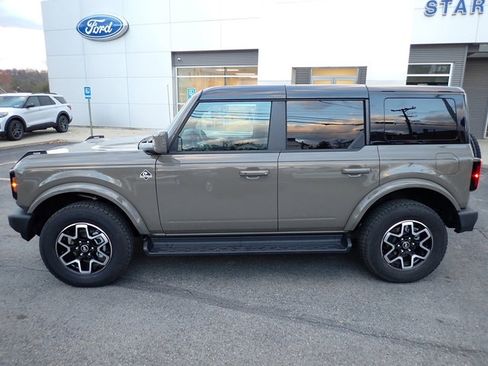 Certified 2025 Ford Bronco Outer Banks image 2