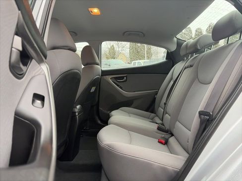 Used 2013 Hyundai Elantra GLS w/ Preferred Pkg image 14