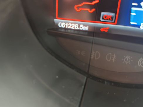 Used 2018 Ford Edge SEL w/ Canadian Touring Package AWD/4WD image 9