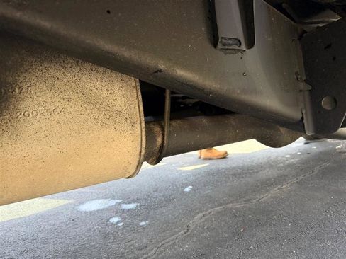 Used 2004 Chevrolet Silverado 3500 LT w/ Heavy-Duty Power Package image 30