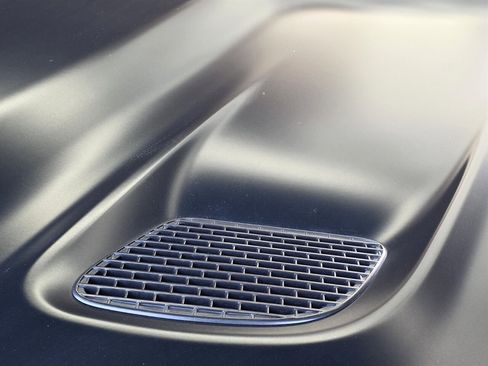 Used 2016 Dodge Challenger SRT Hellcat image 28