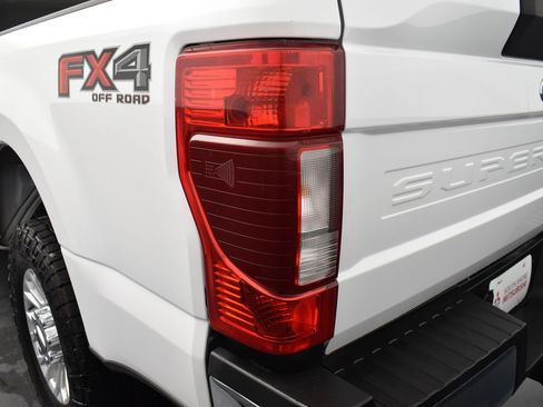 Used 2021 Ford F250 XLT w/ FX4 Off-Road Package AWD/4WD image 8