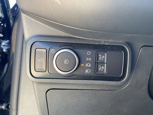 Used 2025 Ford Explorer ST-Line w/ ST-Line Street Pack AWD/4WD image 14
