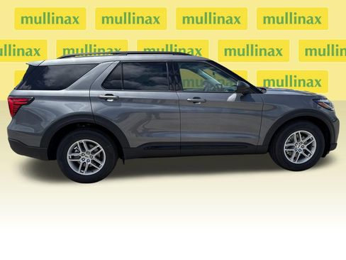 New 2026 Ford Explorer Active w/ Active Comfort Package RWD image 16