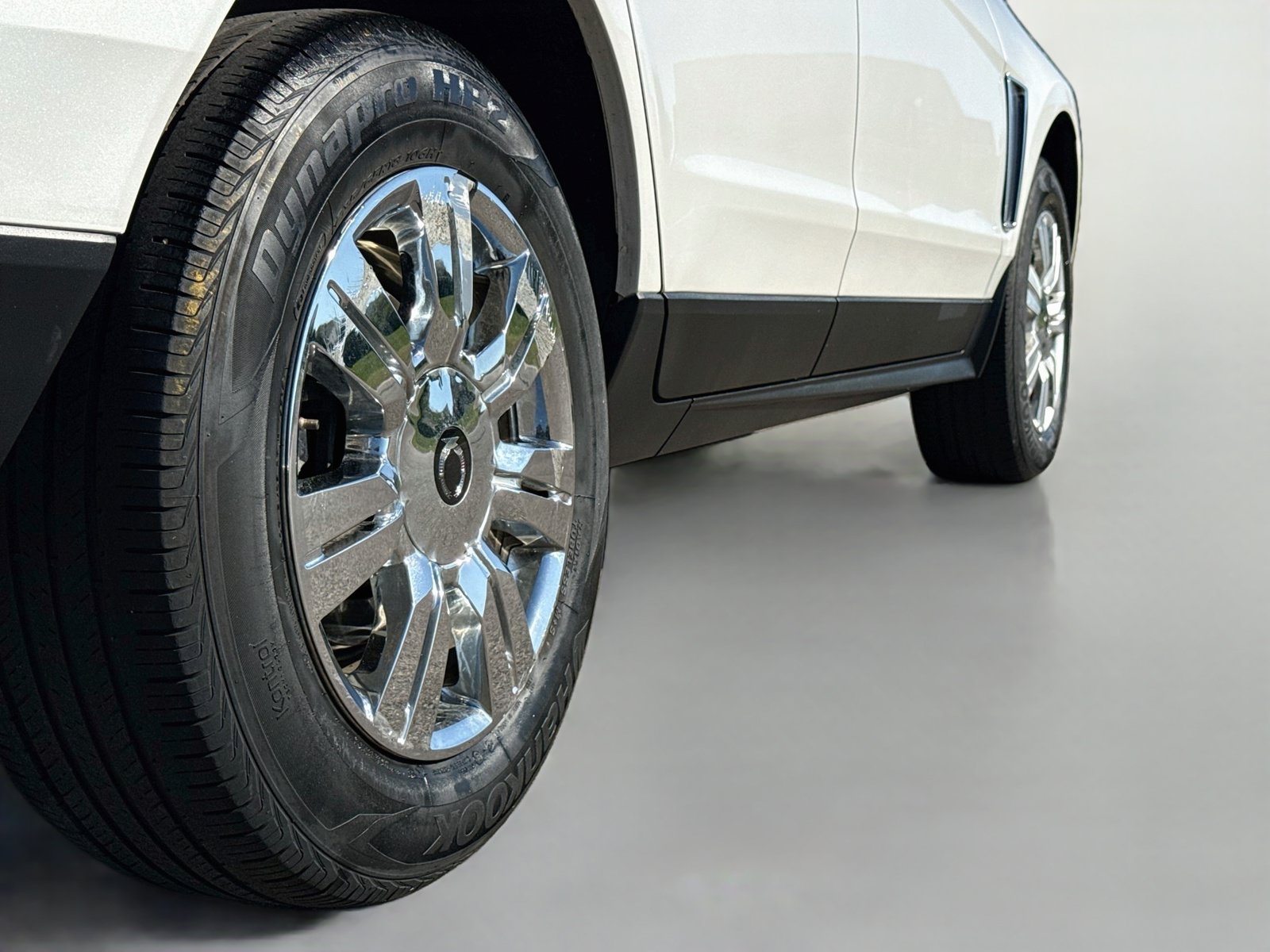 Used 2015 Cadillac SRX Luxury AWD/4WD image 10