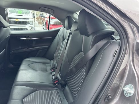 Used 2023 Toyota Camry SE image 32