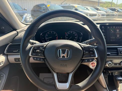 Used 2019 Honda Accord EX-L image 11