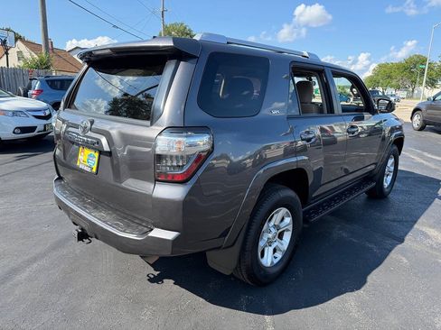 Used 2016 Toyota 4Runner SR5 AWD/4WD image 8