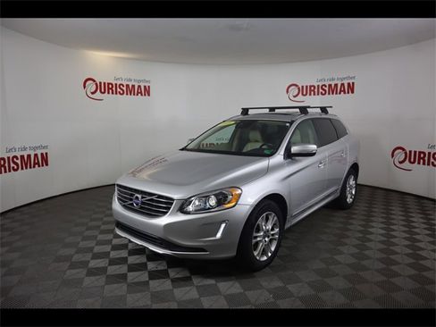 Used 2015 Volvo XC60 T5 Platinum image 3