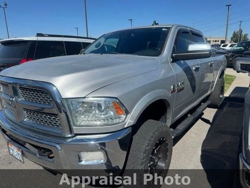 Used 2014 RAM 2500 Laramie AWD/4WD image 18