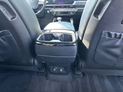 Used 2024 Kia Telluride SX Prestige AWD/4WD image 31