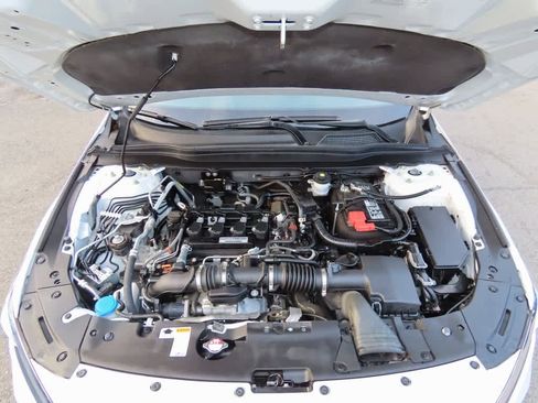 Certified 2020 Honda Accord LX image 9