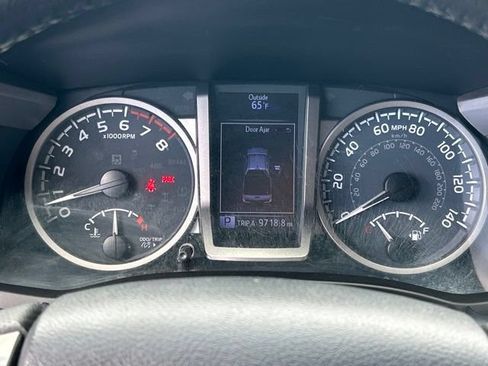 Used 2020 Toyota Tacoma SR5 AWD/4WD image 51