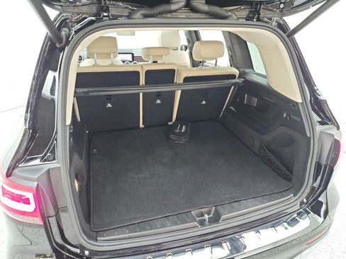 Used 2023 Mercedes-Benz GLB 250 image 22