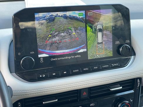 Certified 2022 Nissan Rogue SL w/ SL Premium Package image 16