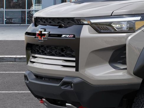 New 2026 Chevrolet Colorado ZR2 w/ Technology Package AWD/4WD image 14