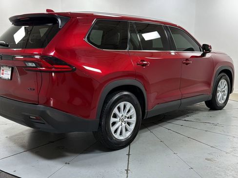 Certified 2025 Toyota Grand Highlander AWD Hybrid image 5