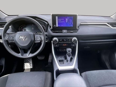 Used 2025 Toyota RAV4 XLE FWD image 29