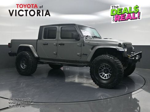 Used 2020 Jeep Gladiator Sport w/ Quick Order Package 24S image 1