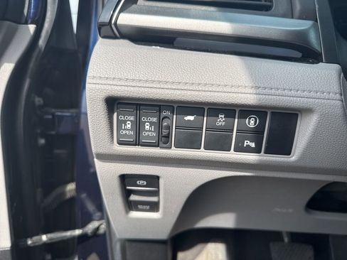 Used 2022 Honda Odyssey Touring image 19