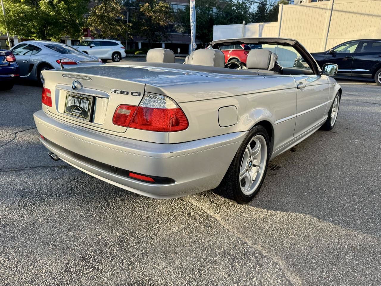 Used 2004 BMW 330Ci Convertible RWD image 10