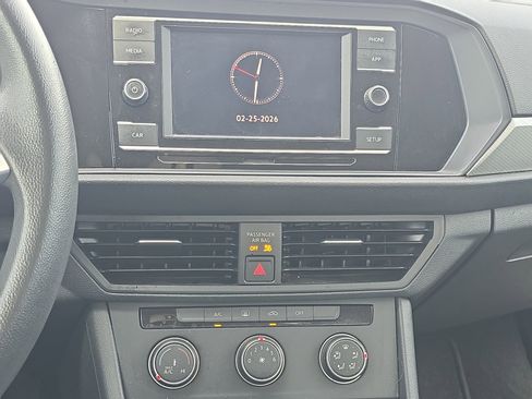 Used 2019 Volkswagen Jetta S w/ Driver Assistance Package image 13