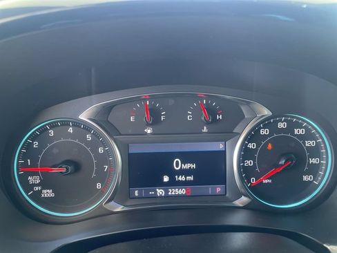 Used 2023 Chevrolet Traverse LT FWD image 11