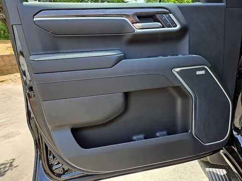 New 2025 Chevrolet Silverado 1500 LTZ image 13