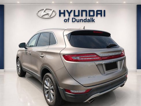Used 2019 Lincoln MKC Select w/ Select Plus Package AWD/4WD image 2