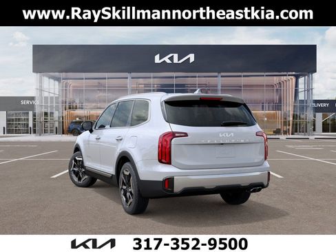 New 2025 Kia Telluride S image 4