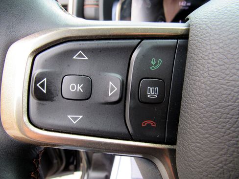 Used 2024 RAM 2500 Limited image 15